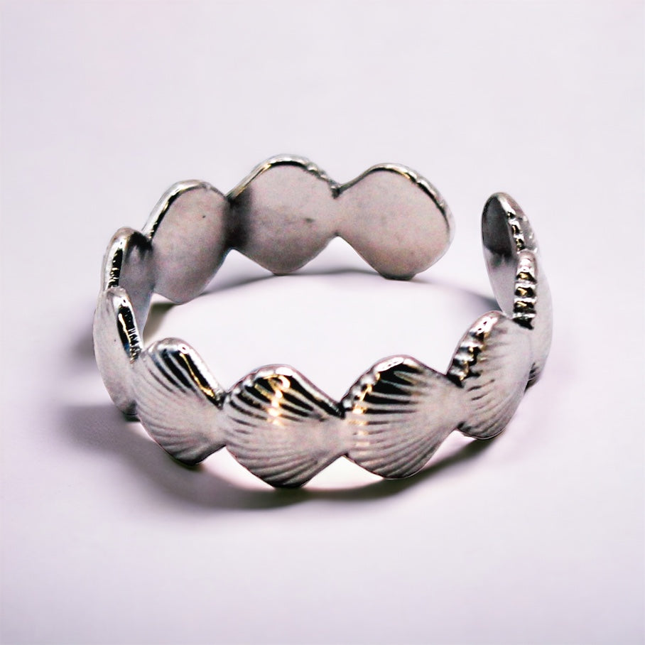 Maria Shell Adjustable Ring